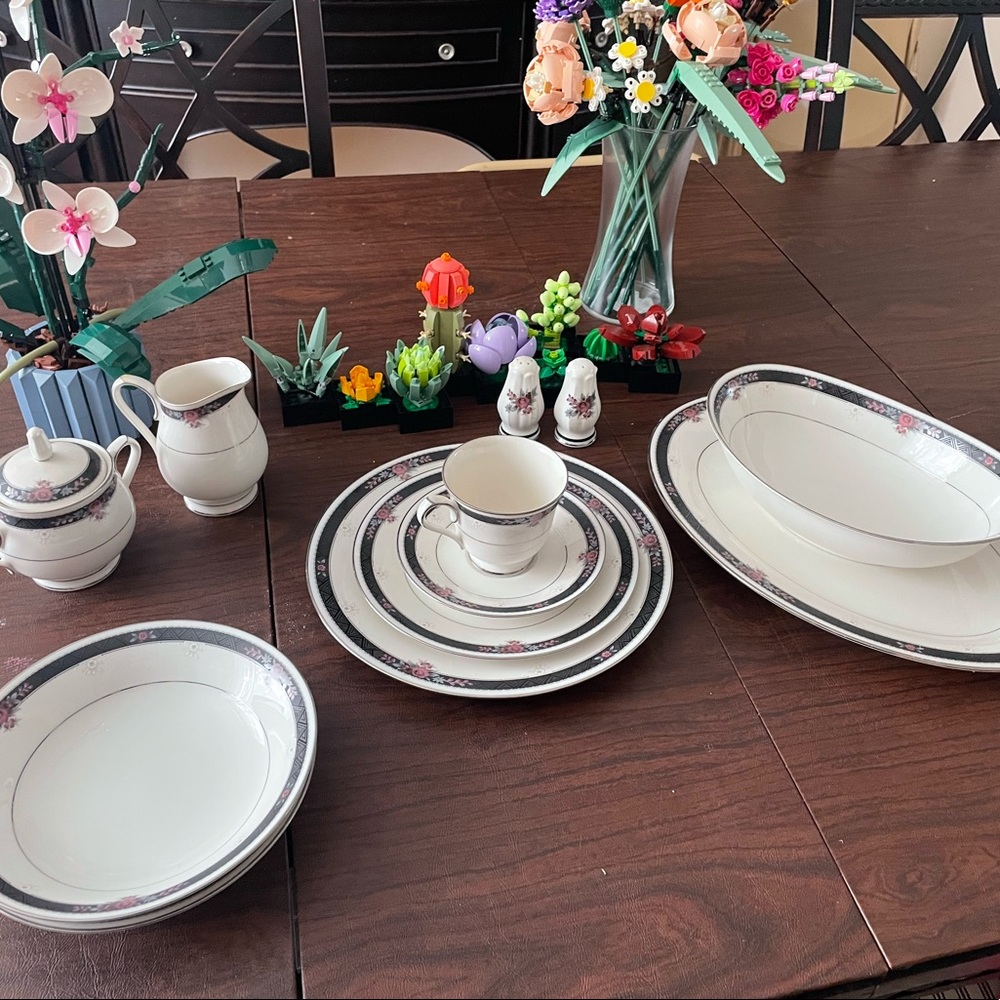 Noritake Ivory China, Pattern - Etienne